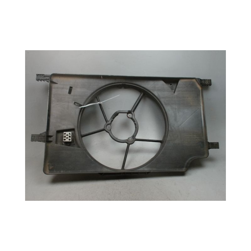SUPPORT DE VENTILATEUR RENAULT LAGUNA II 2005-2007