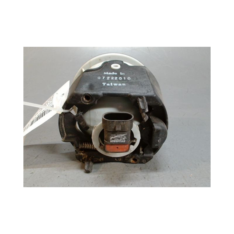 PHARE ANTIBROUILLARD AVANT DROIT CHRYSLER 300 C