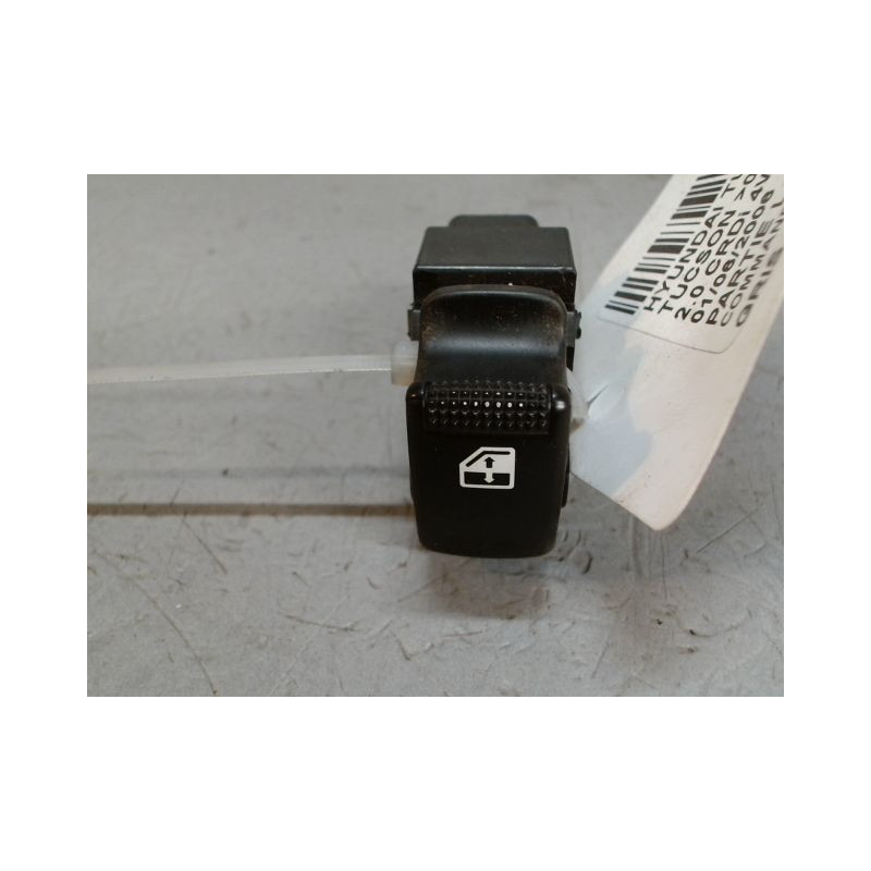 COMMANDE LEVE-GLACE PORTE ARD HYUNDAI TUCSON -04