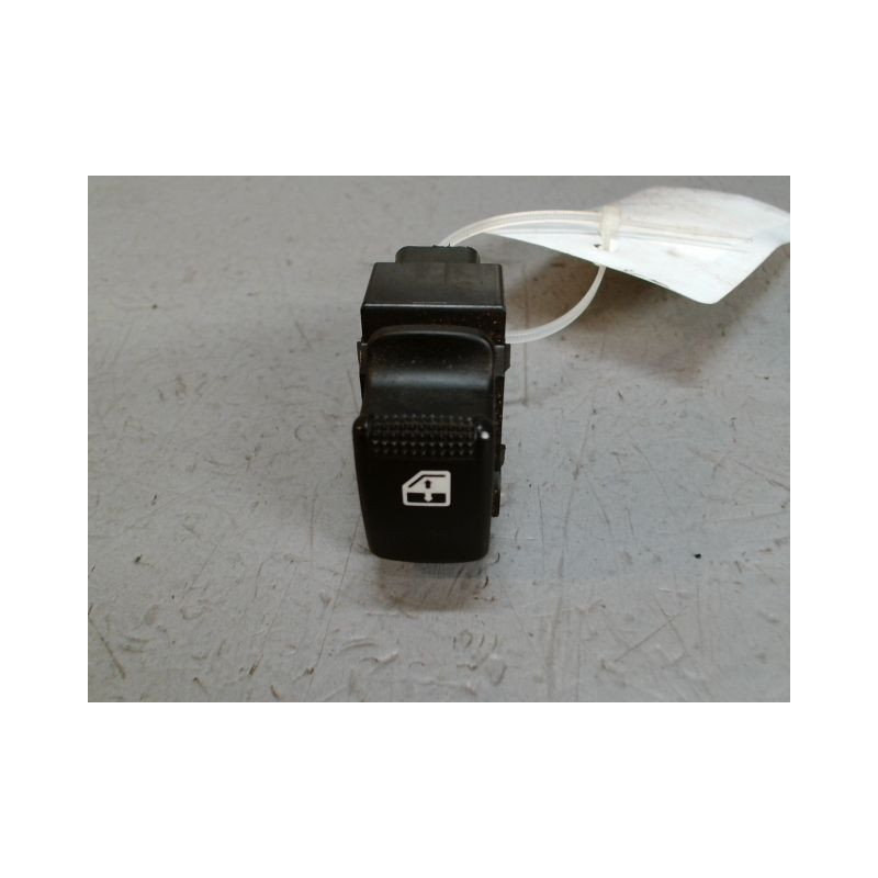 COMMANDE LEVE-GLACE PORTE ARG HYUNDAI TUCSON -04