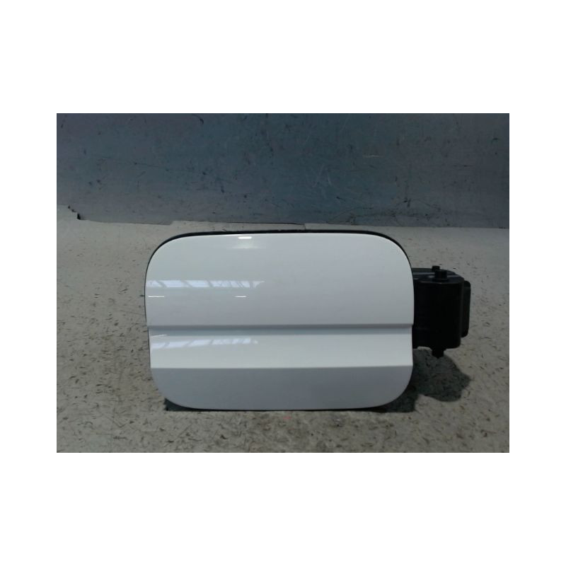 VOLET DE TRAPPE CARBURANT AUDI S4