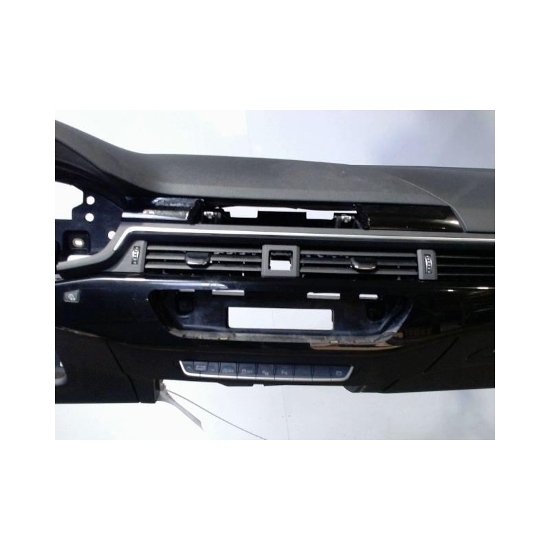 PLANCHE DE BORD  AUDI S4