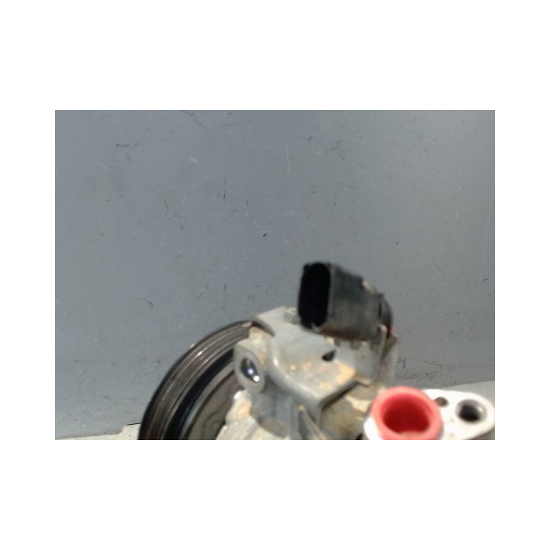 COMPRESSEUR AIR CONDITIONNE AUDI S4