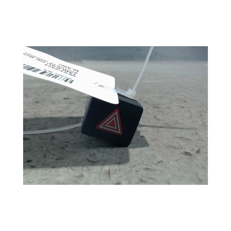 BOUTON DE WARNING AUDI S4