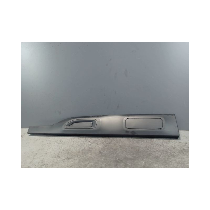 PROTECTION PORTE AVANT GAUCHE CITROEN C4 CACTUS
