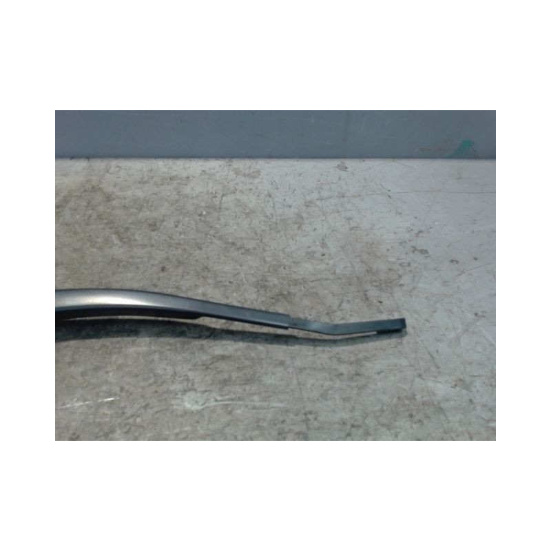 BRAS ESSUIE-GLACE AVANT GAUCHE TOYOTA RAV4 2006