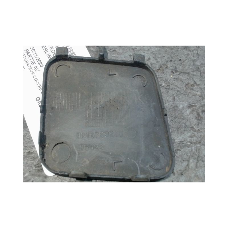 OBTURATEUR COUVRE CROCHET DE BOUCLIER AV CITROEN BERLINGO FOURGON 2008-