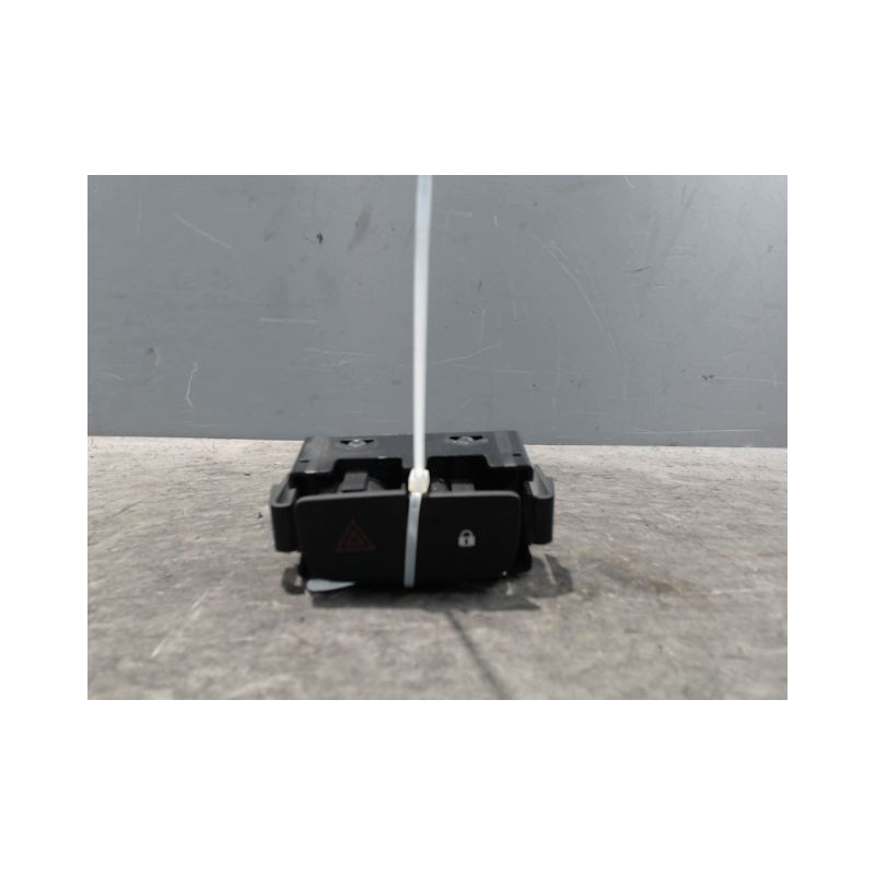 BOUTON DE WARNING FIAT TALENTO