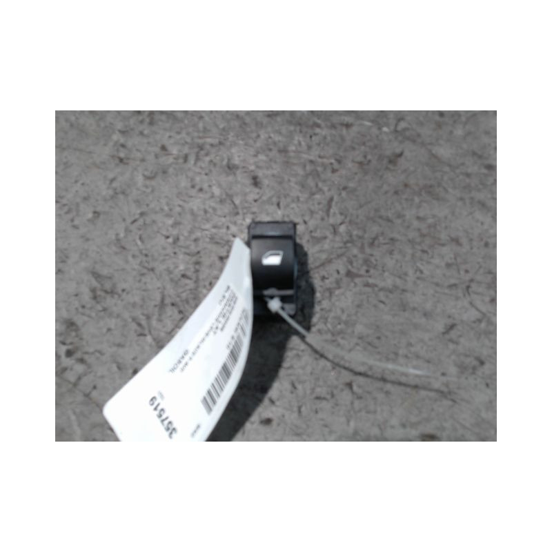 COMMANDE LEVE-GLACE PORTE AVD AIXAM S10