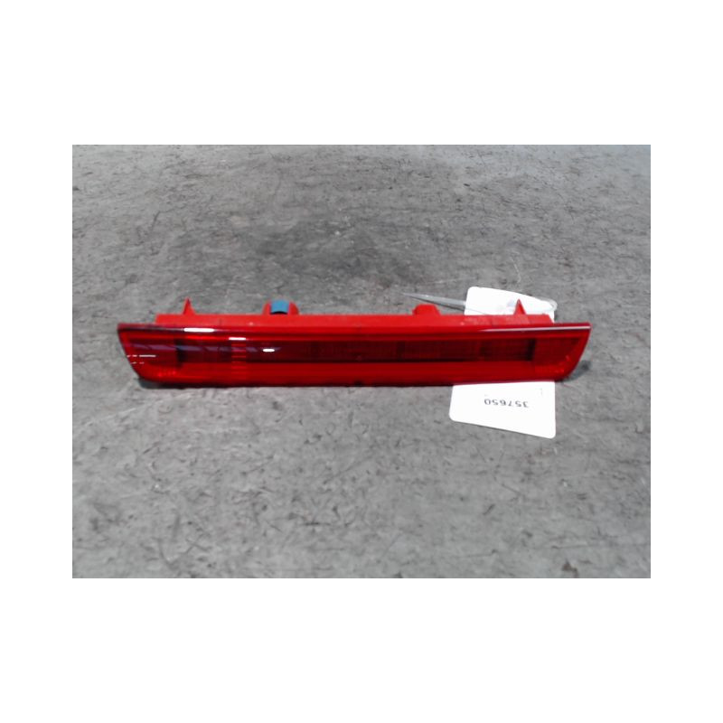 FEUX STOP SUPPLEMENTAIRE NISSAN QHASQAI 2007-