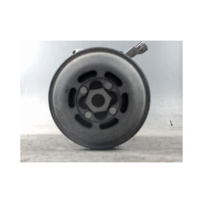COMPRESSEUR AIR CONDITIONNE TOYOTA YARIS II 2010-