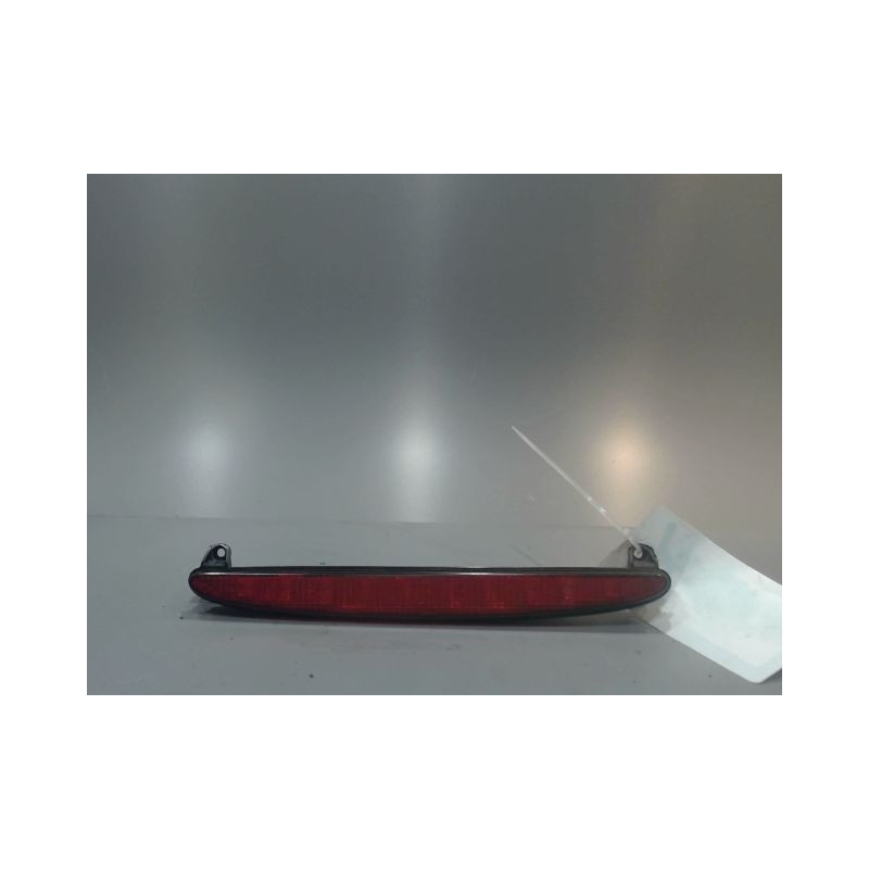FEUX STOP SUPPLEMENTAIRE IVECO 35S18