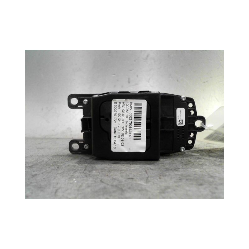COMMANDE GPS BMW M140L