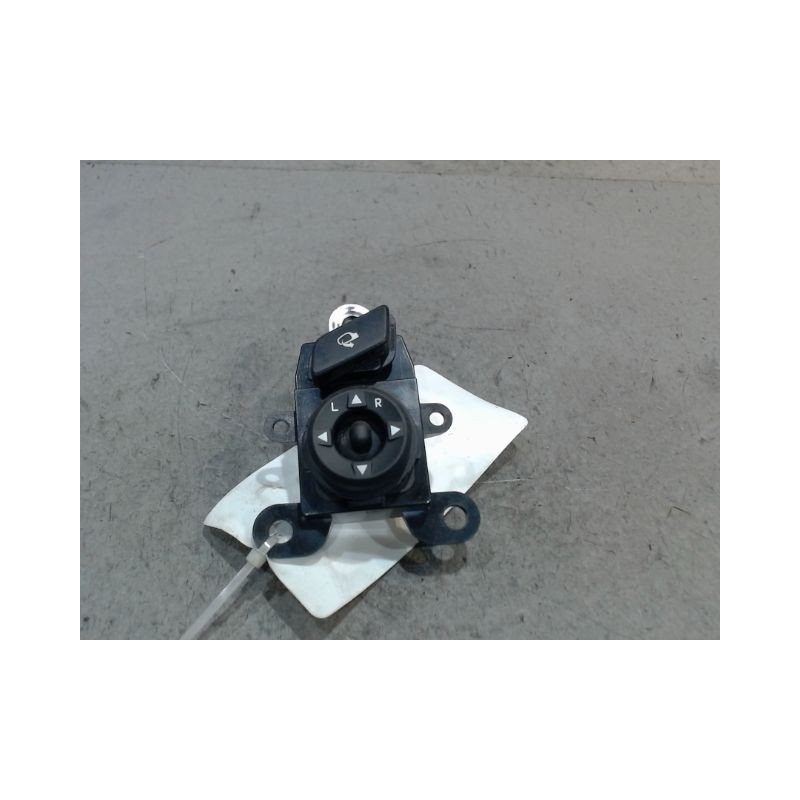 COMMANDE RETROVISSEUR EXTERIEUR ELECTRIQUE GAUCHE HYUNDAI VELOSTER
