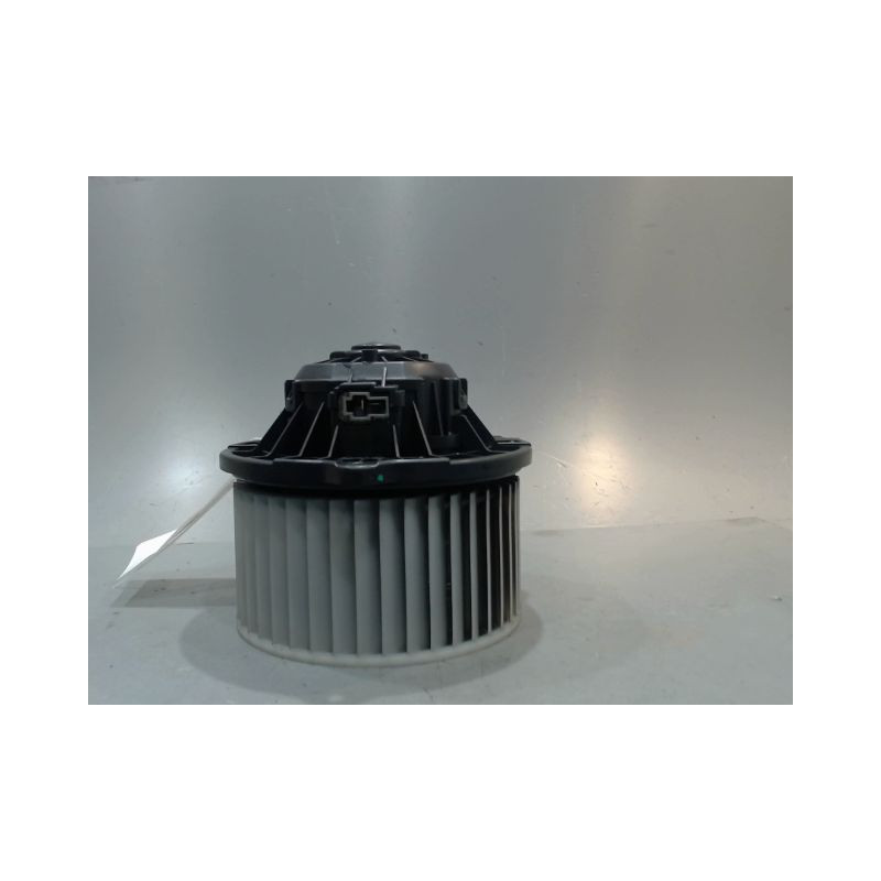 MOTEUR VENTILATEUR CHAUFFAGE KIA CARENS