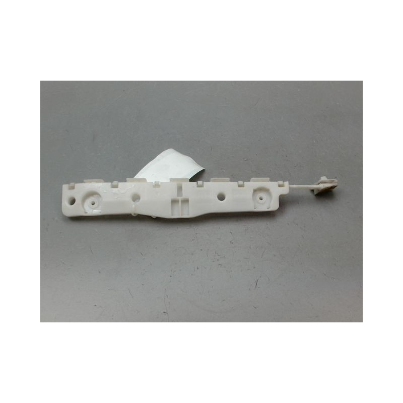 SUPPORT PARE-CHOC ARD NISSAN NV200
