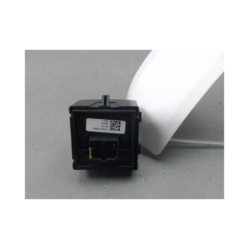 COMMANDE LEVE-GLACE PORTE ARG ALFA ROMEO STELVIO