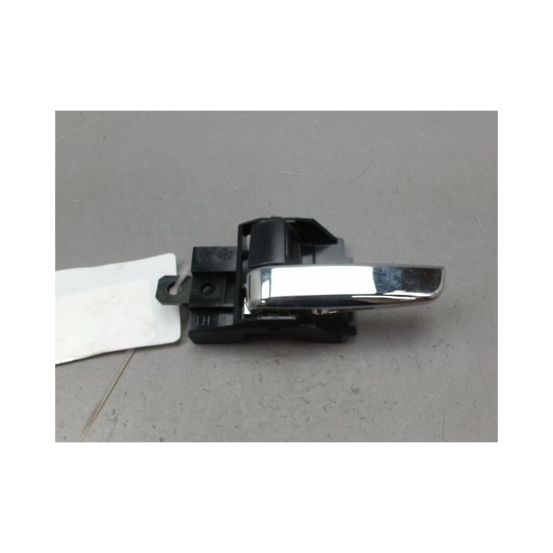 POIGNEE INTERIEURE PORTE AVANT GAUCHE MITSUBISHI SPACESTAR