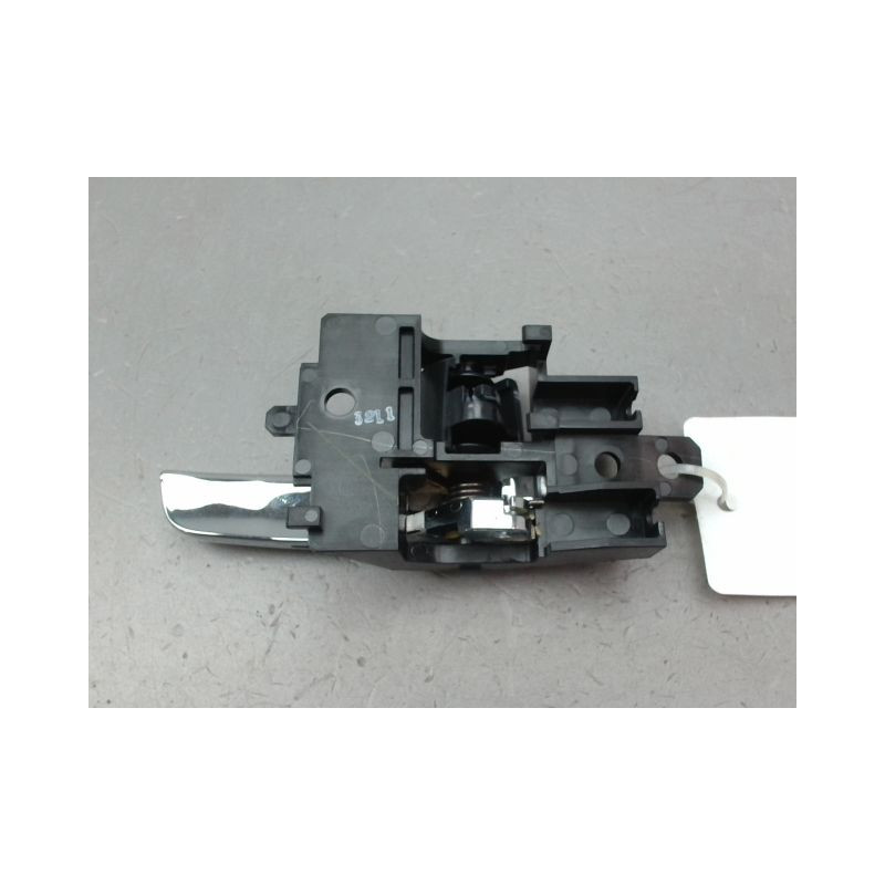POIGNEE INTERIEURE PORTE AVANT GAUCHE MITSUBISHI SPACESTAR