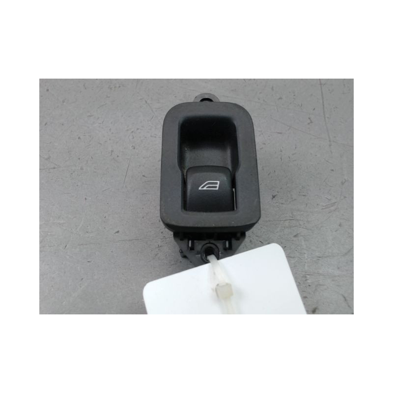 COMMANDE LEVE-GLACE PORTE ARG VOLVO V60