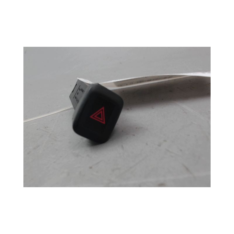 BOUTON DE WARNING VOLVO V60