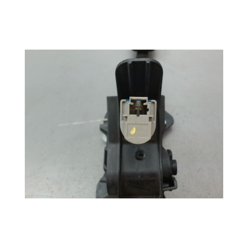 PEDALE EMBRAYAGE DACIA SANDERO II Phase 1 2012-...