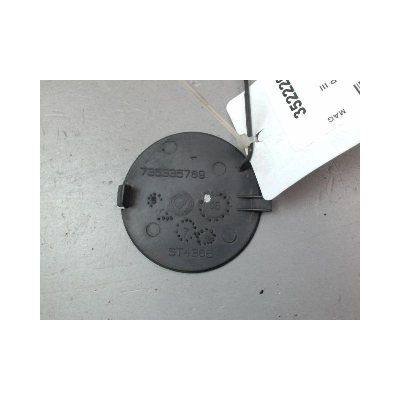 OBTURATEUR COUVRE CROCHET DE BOUCLIER AV FIAT GRANDE PUNTO III 2005-...