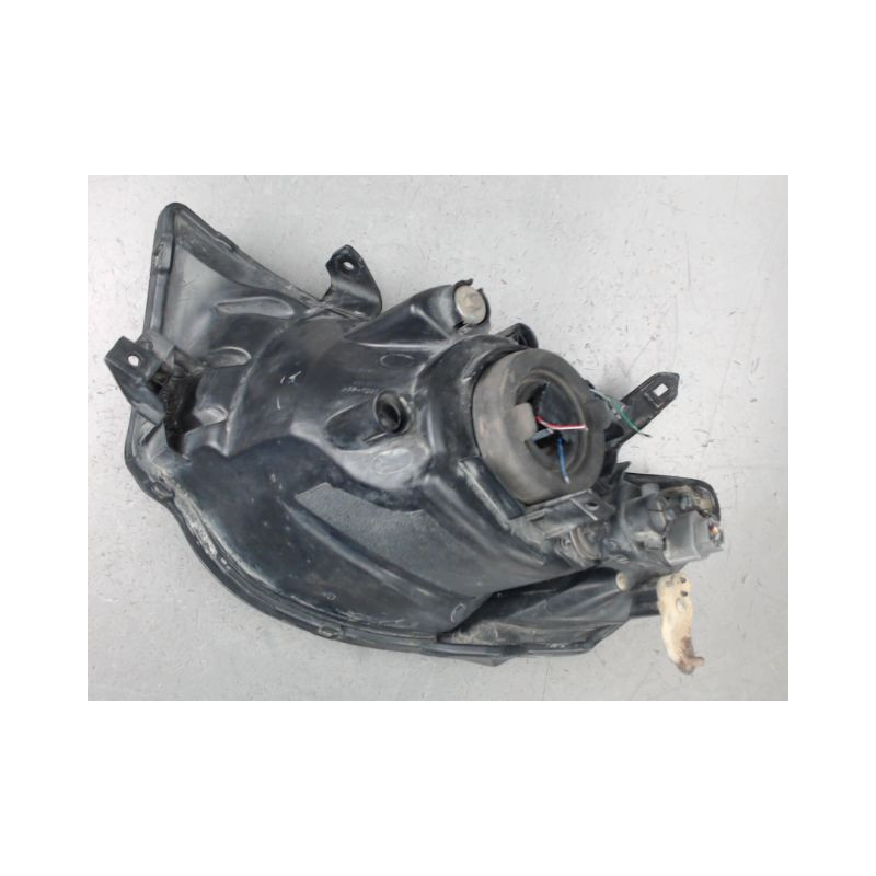PHARE DROIT MITSUBISHI L200