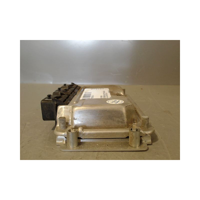 CALCULATEUR MOTEUR CITROEN C2