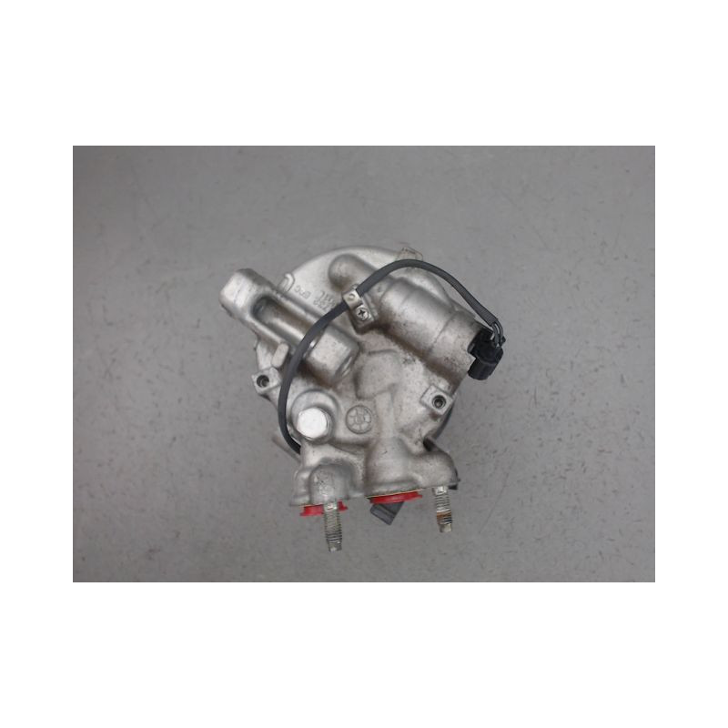 COMPRESSEUR AIR CONDITIONNE VOLVO V40