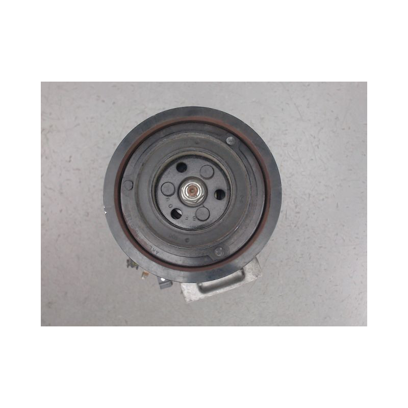 COMPRESSEUR AIR CONDITIONNE VOLVO V40