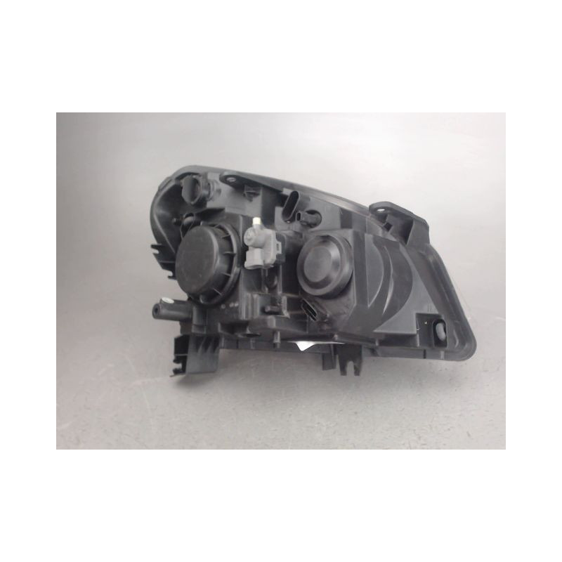 PHARE GAUCHE NISSAN QASHQAI