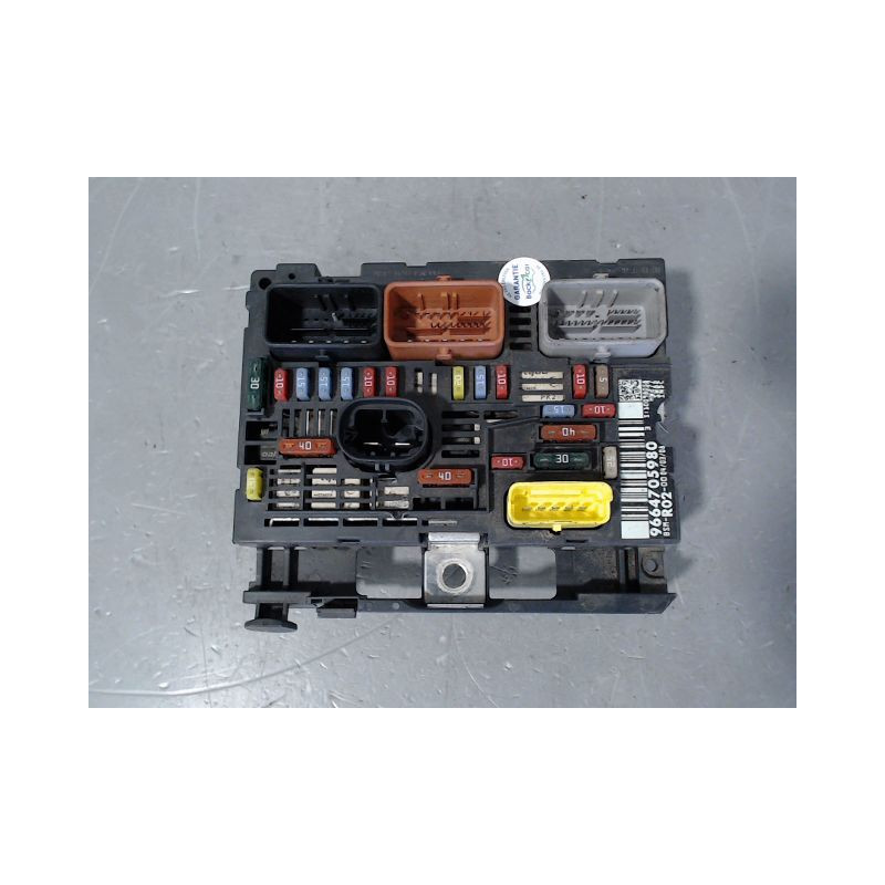 BOITE A FUSIBLES CITROEN C5