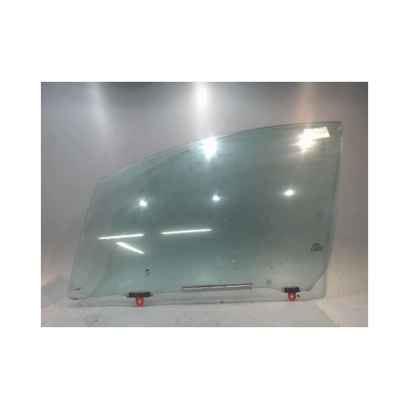 GLACE PORTE AVG TOYOTA YARIS