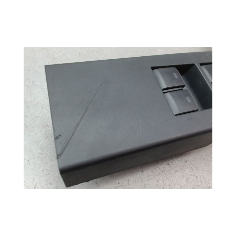 COMMANDE LEVE-GLACE PORTE AVG TOYOTA AURIS 2010-