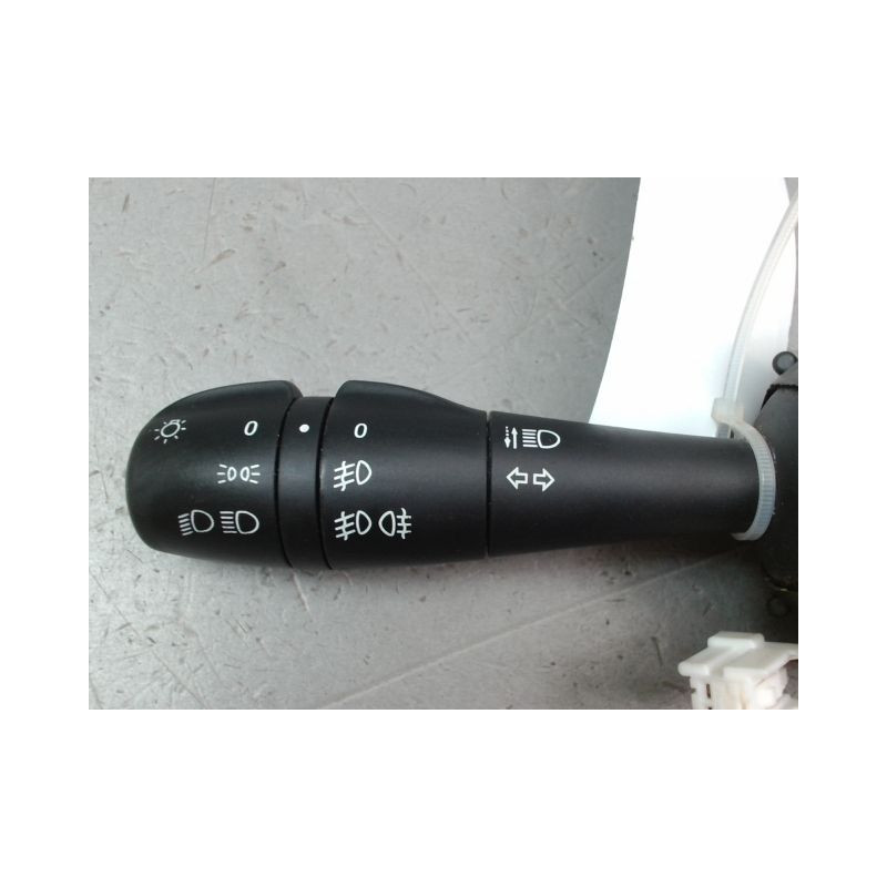 COMMANDE ECLAIRAGE RENAULT CLIO IV Phase 1 2012-...