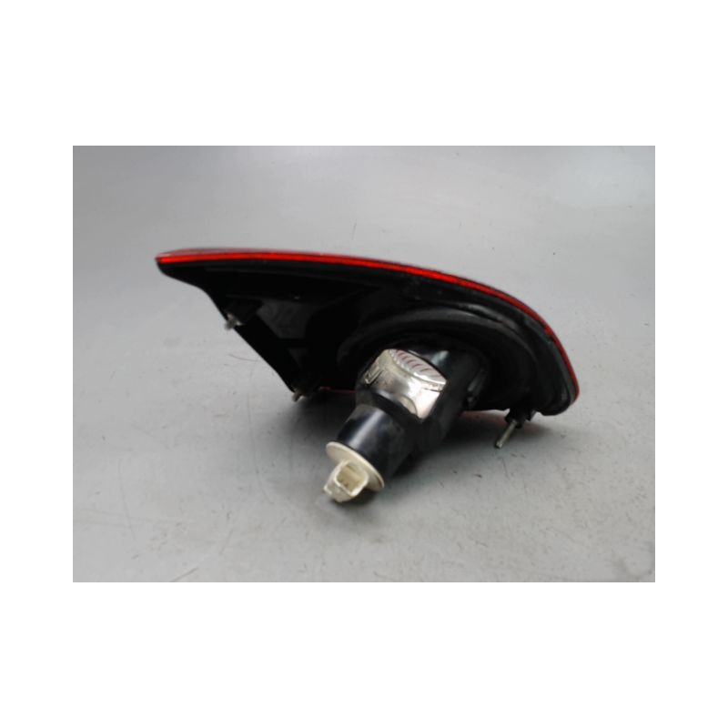 FEU ARRIERE INTERIEUR DROIT NISSAN QASHQAI BREAK I Phase 1 2007-2010