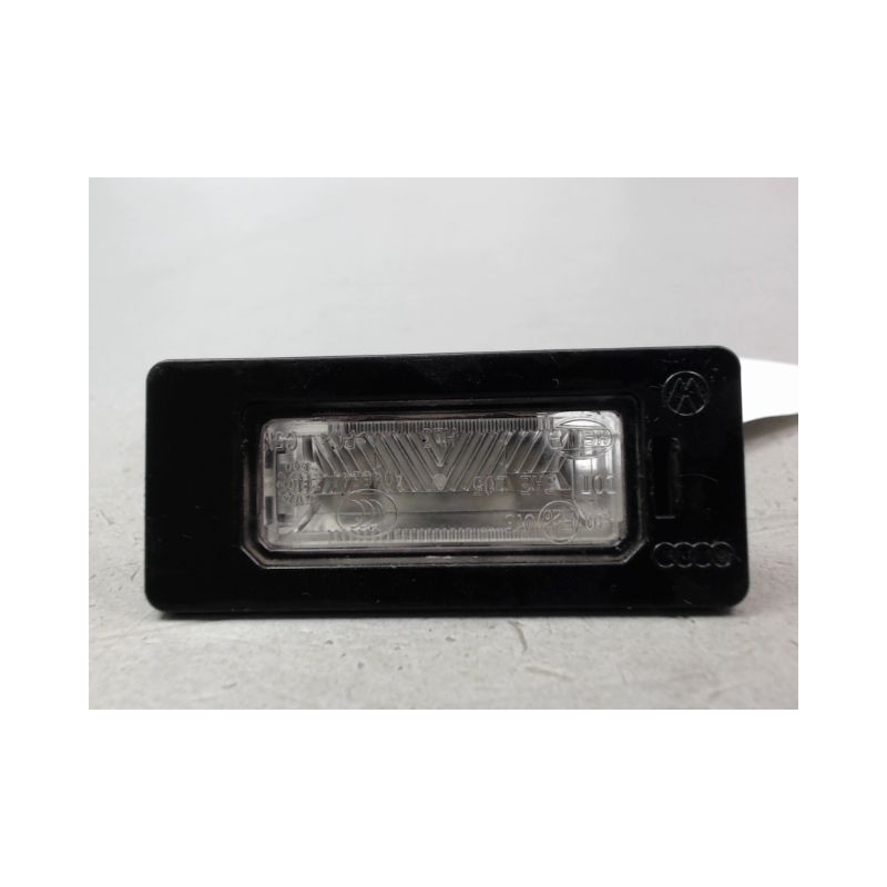 ECLAIREUR PLAQUE DE POLICE DROIT AUDI A5 SPORTBACK 09-