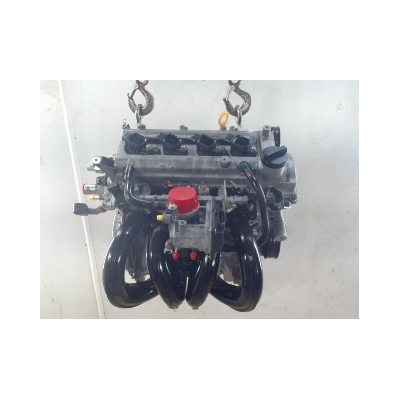 MOTEUR ESSENCE TOYOTA YARIS 1.3 VVT-i 