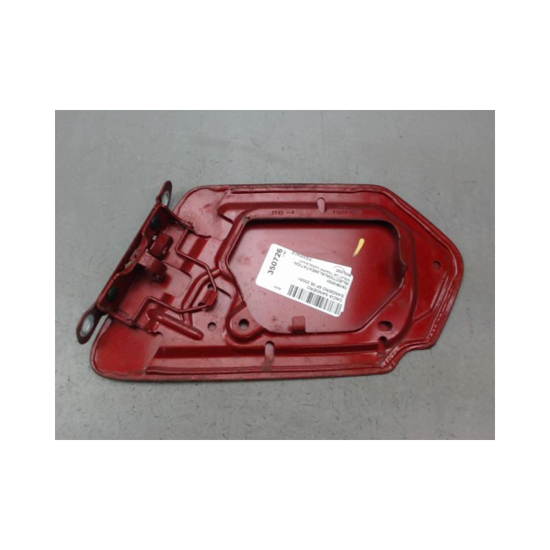 VOLET DE TRAPPE CARBURANT DACIA SANDERO 2008-