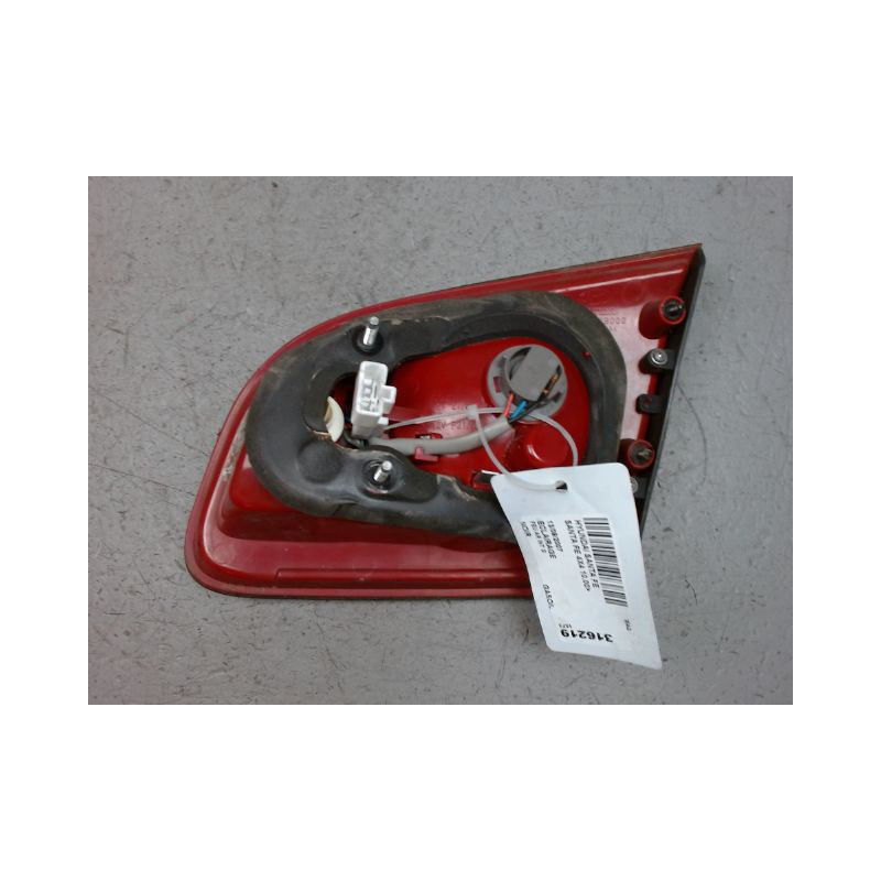 FEU ARRIERE INTERIEUR GAUCHE HYUNDAI SANTA FE 4X4 00-