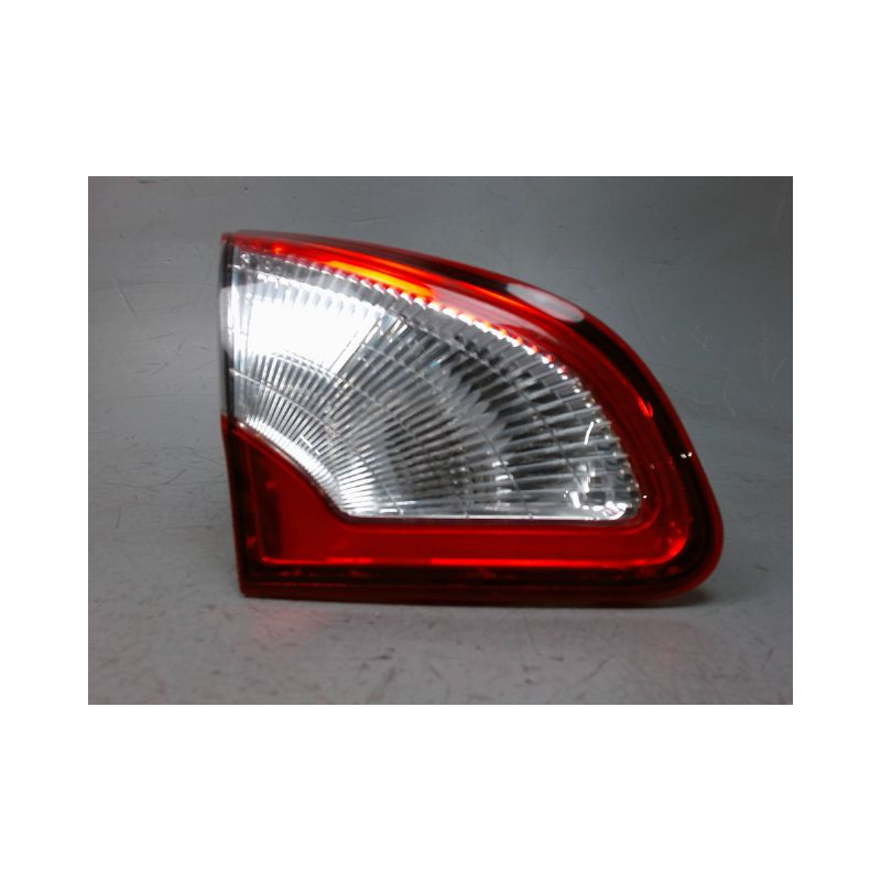 FEU ARRIERE INTERIEUR GAUCHE NISSAN QASHQAI