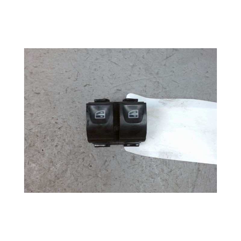 COMMANDE LEVE-GLACE PORTE AVG RENAULT CLIO IV 2012-