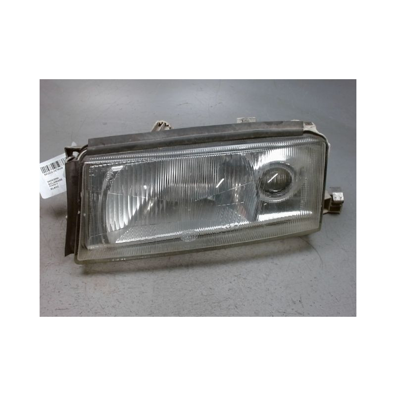 PHARE GAUCHE SKODA OCTAVIA