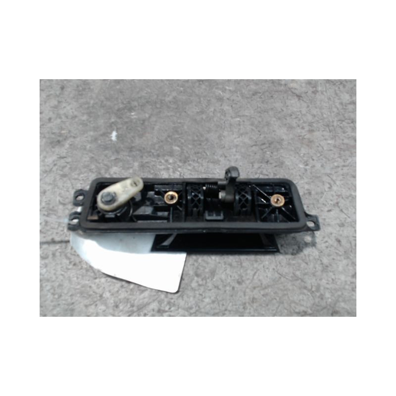 POIGNEE EXTERIEURE PORTE BATTANTE GAUCHE DACIA LOGAN MCV 2007-