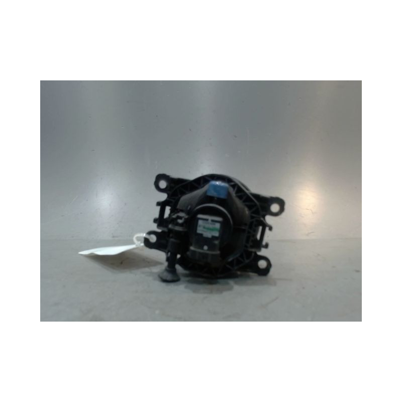 PHARE ANTIBROUILLARD AVANT DROIT RENAULT CLIO