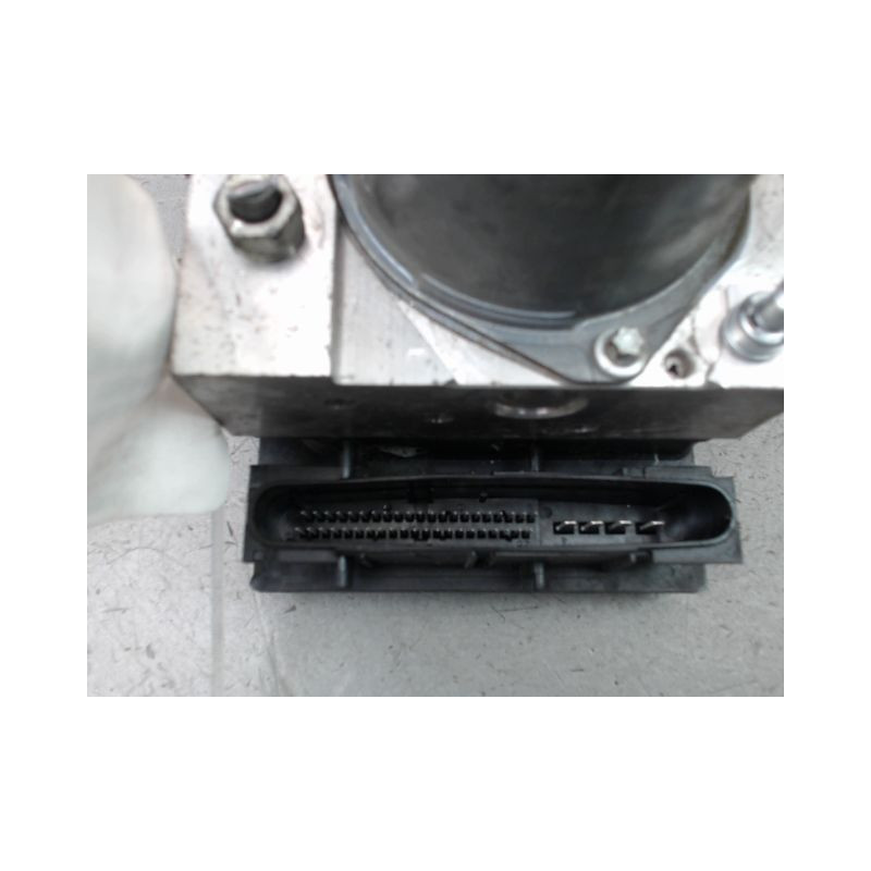 UNITE HYDRAULIQUE ABS TOYOTA VERSO 2010-