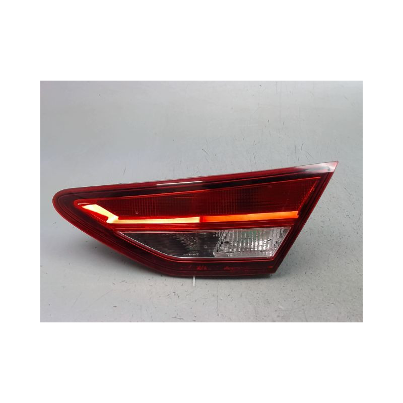 FEU ARRIERE INTERIEUR DROIT SEAT LEON 2009-