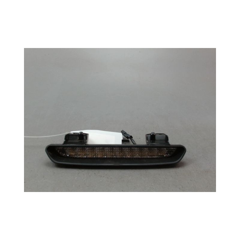 FEUX STOP SUPPLEMENTAIRE CHEVROLET ORLANDO