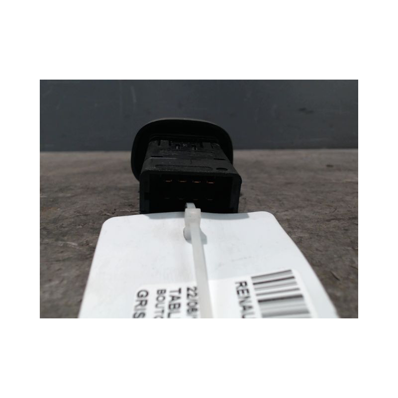 BOUTON DE WARNING RENAULT CLIO